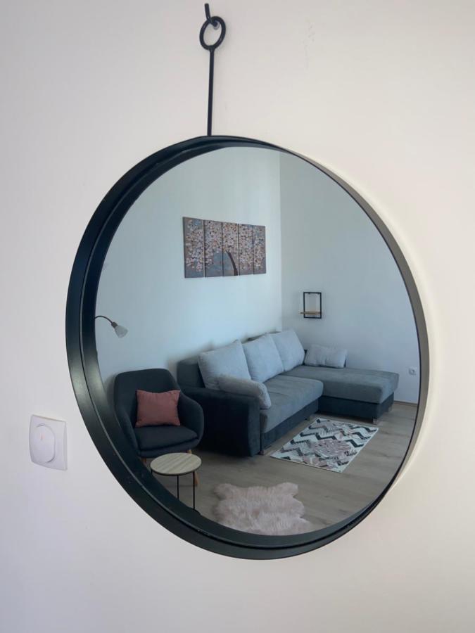 Rad-Var Apartmanhaz Eğri Dış mekan fotoğraf