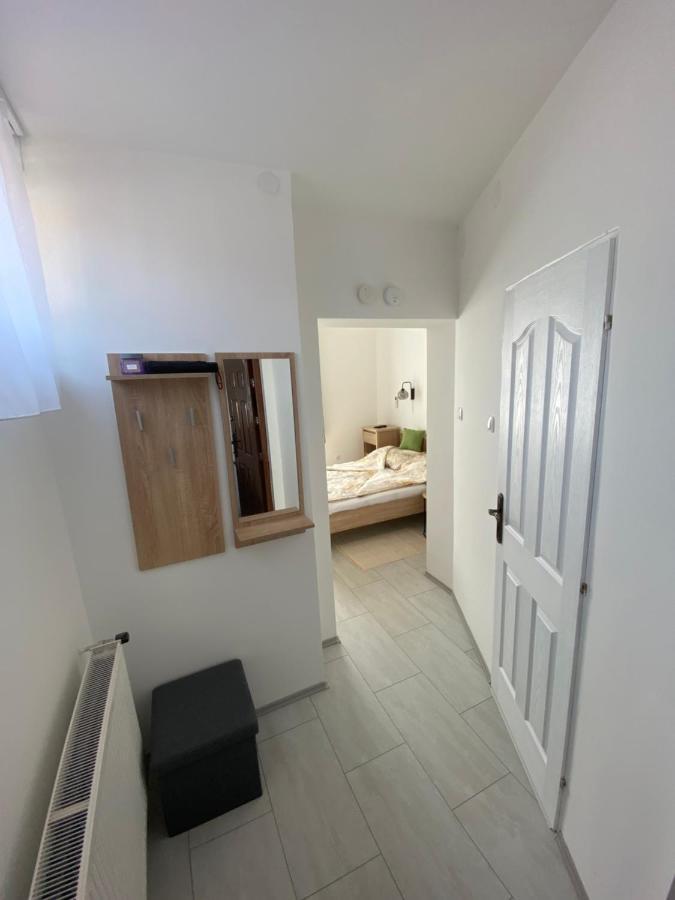 Rad-Var Apartmanhaz Eğri Dış mekan fotoğraf